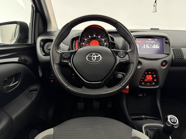 Vehicle Image 13