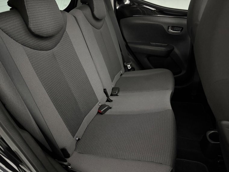 Vehicle Image 37