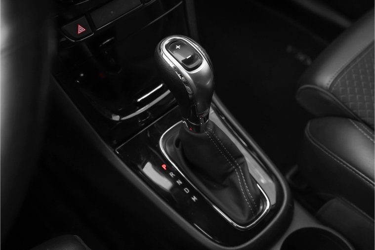 Vehicle Image 32