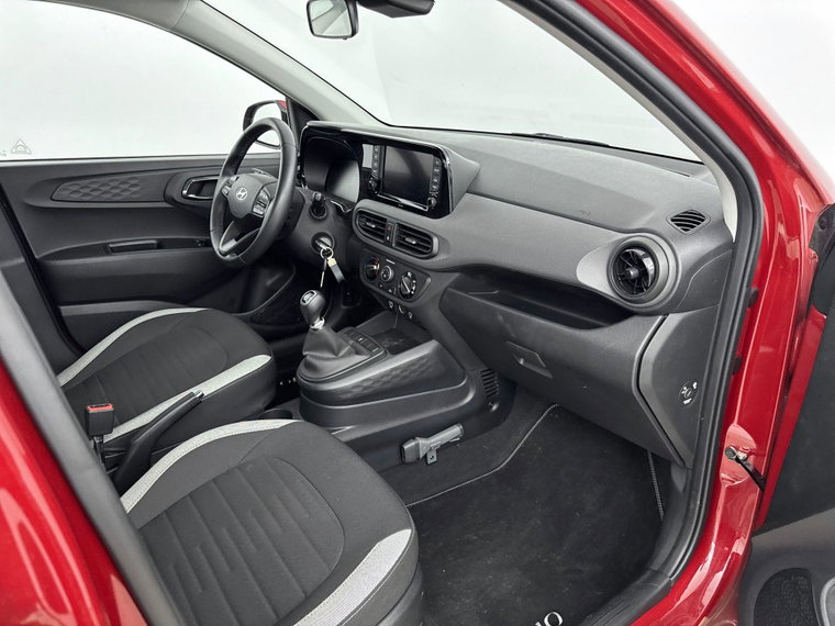 Vehicle Image 18