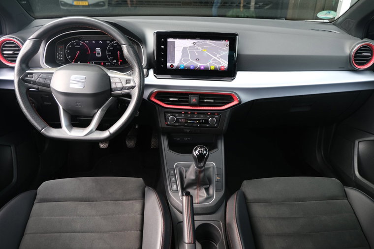 Vehicle Image 11