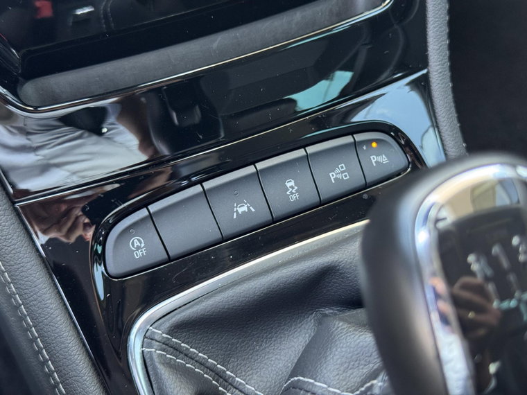 Vehicle Image 40