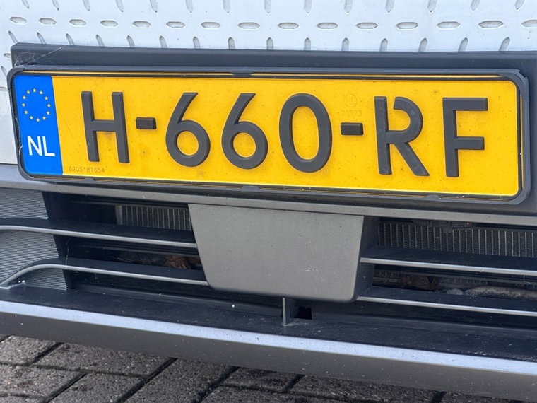 Vehicle Image 29