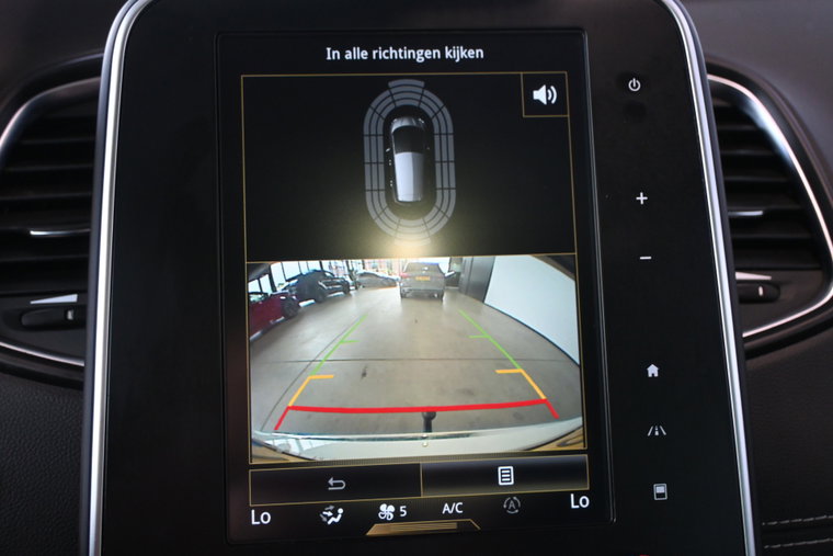 Vehicle Image 35