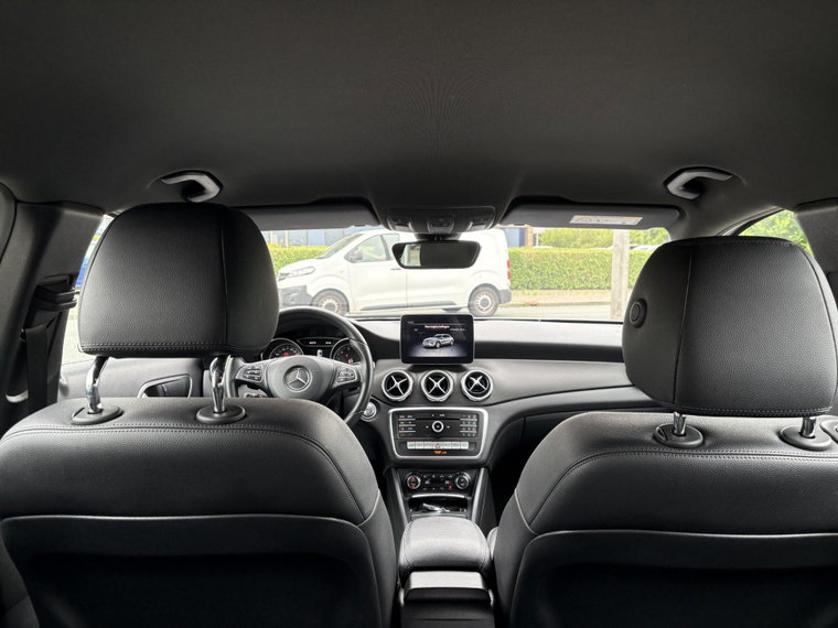 Vehicle Image 35