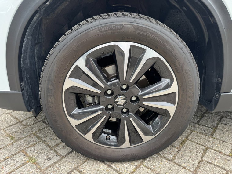 Vehicle Image 17