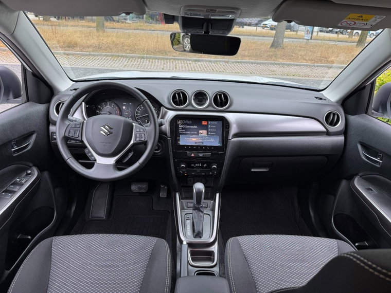 Vehicle Image 21