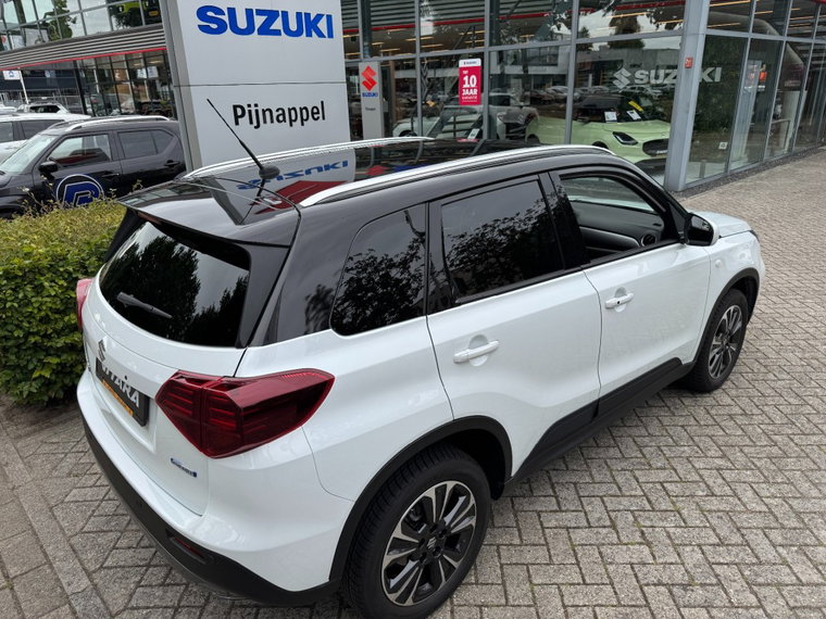 Vehicle Image 11