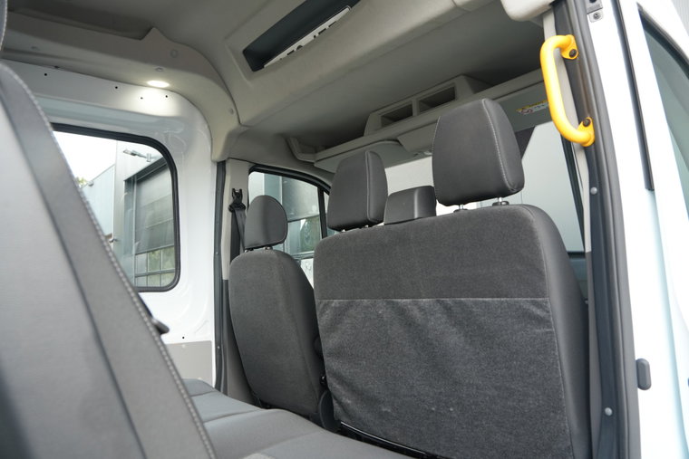 Vehicle Image 13