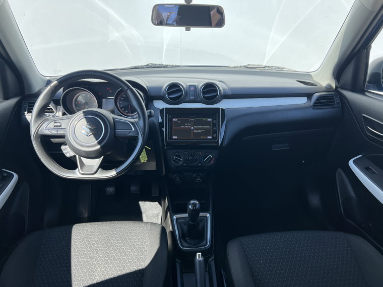 Vehicle Image 16