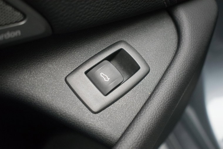Vehicle Image 40