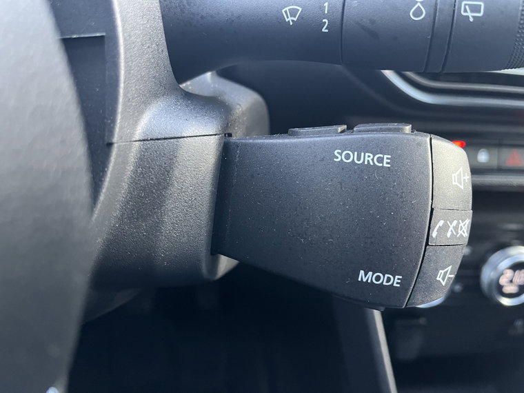 Vehicle Image 33