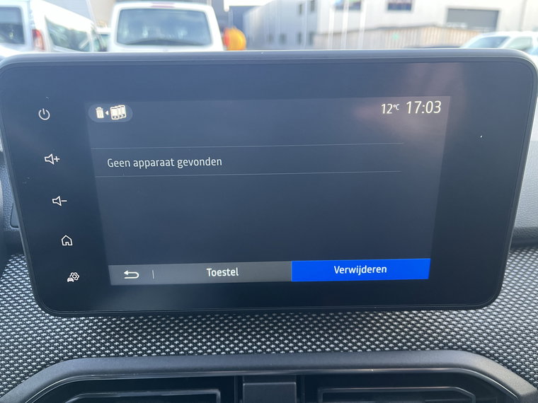 Vehicle Image 38
