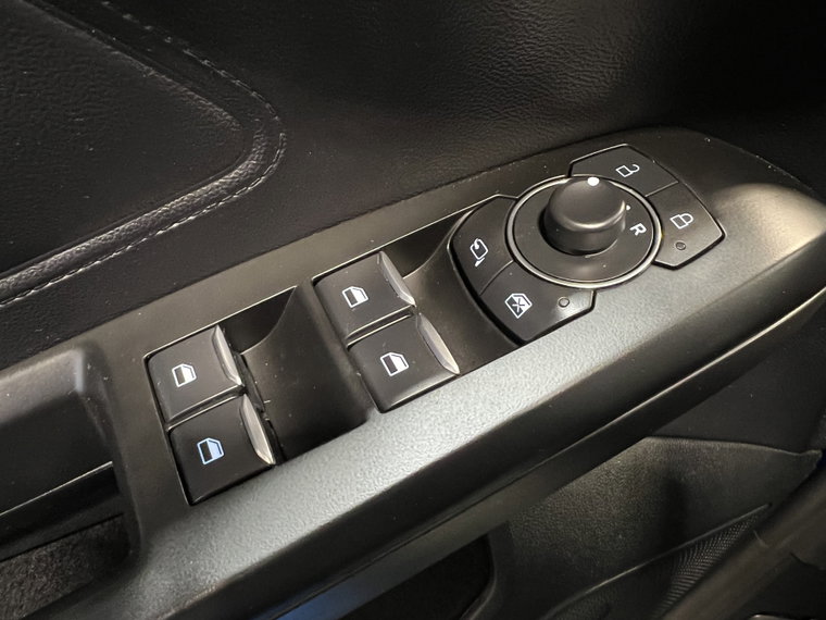 Vehicle Image 33