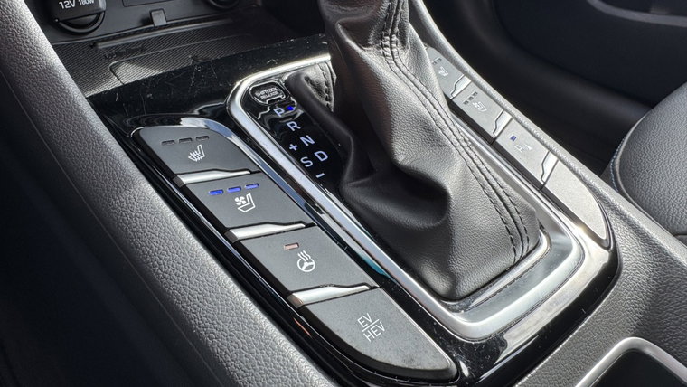 Vehicle Image 19