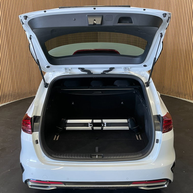 Vehicle Image 31