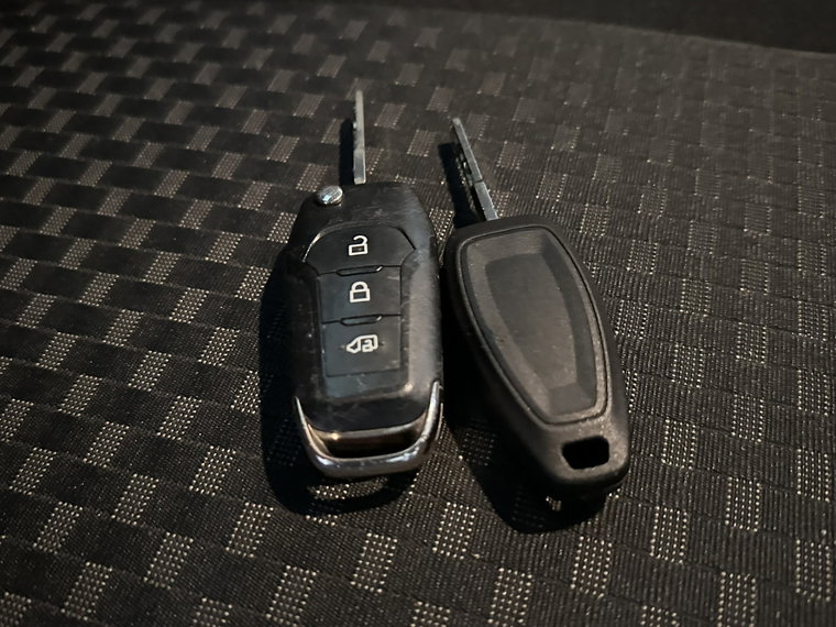 Vehicle Image 19