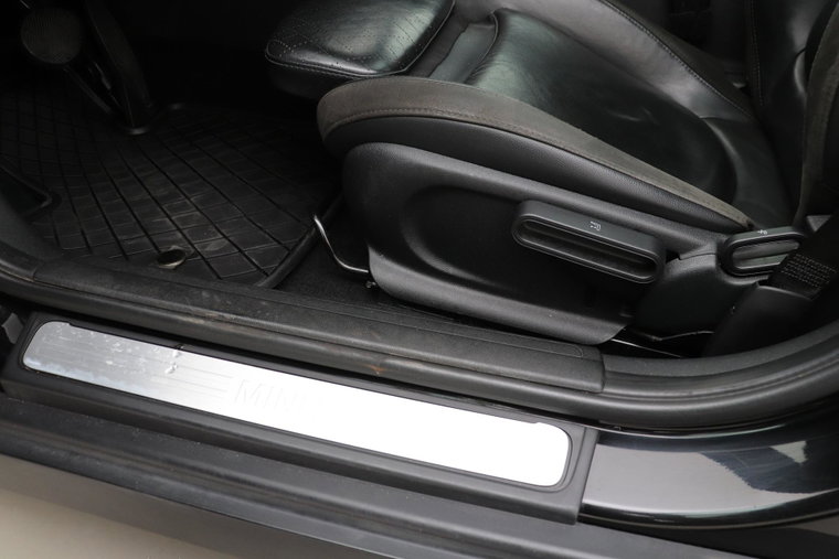 Vehicle Image 36