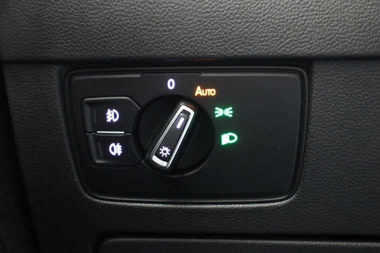 Vehicle Image 28