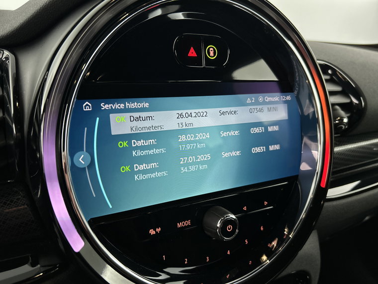 Vehicle Image 37