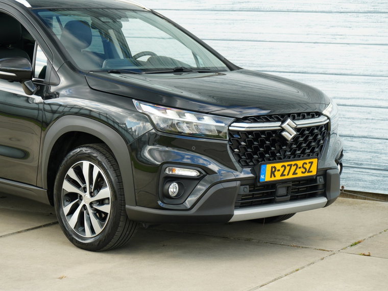 Vehicle Image 16