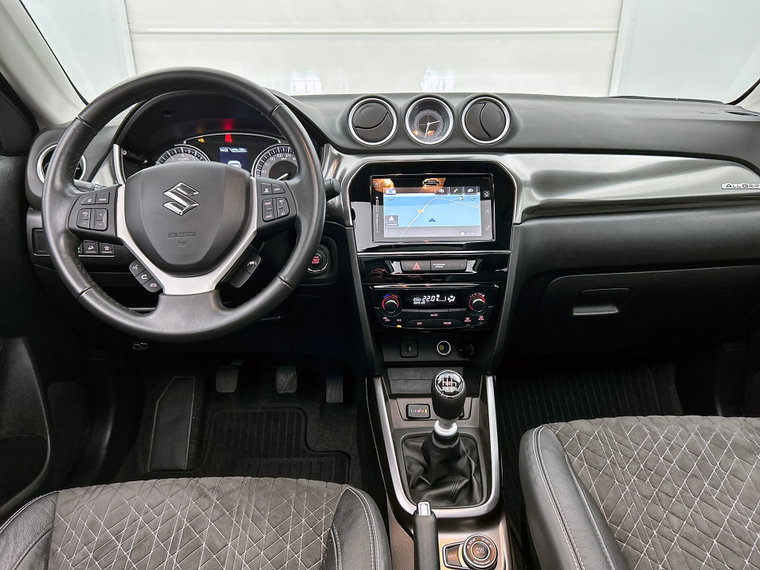 Vehicle Image 14