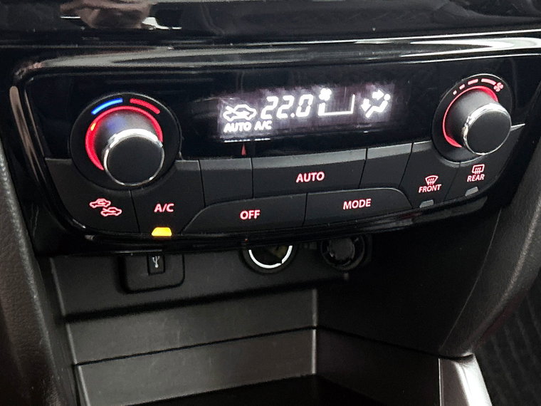 Vehicle Image 24