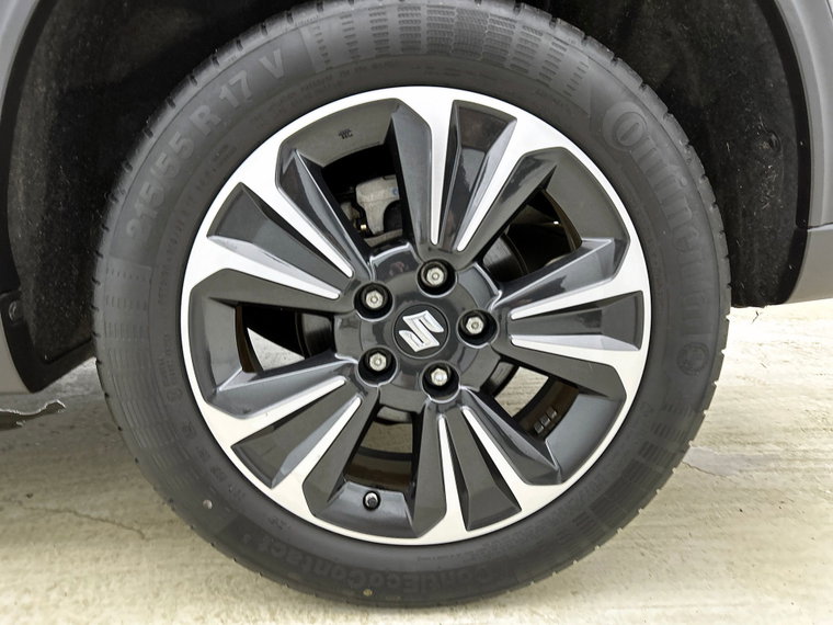 Vehicle Image 9