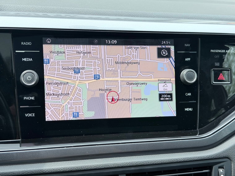 Vehicle Image 18