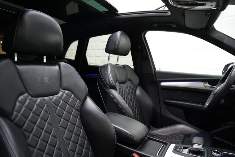 Vehicle Image 36