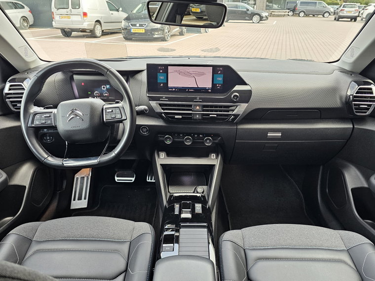 Vehicle Image 35