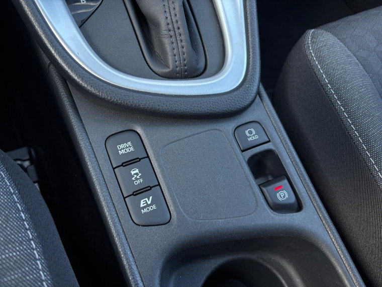 Vehicle Image 23