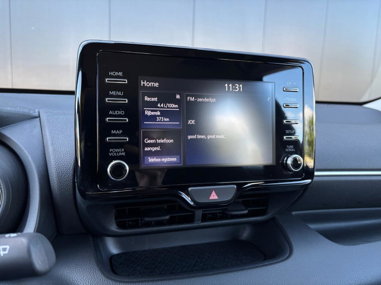 Vehicle Image 11