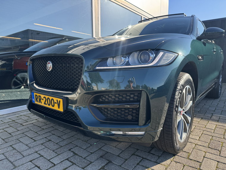 Vehicle Image 26