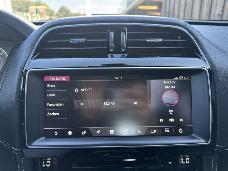 Vehicle Image 41