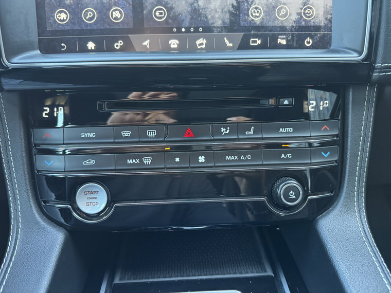 Vehicle Image 48