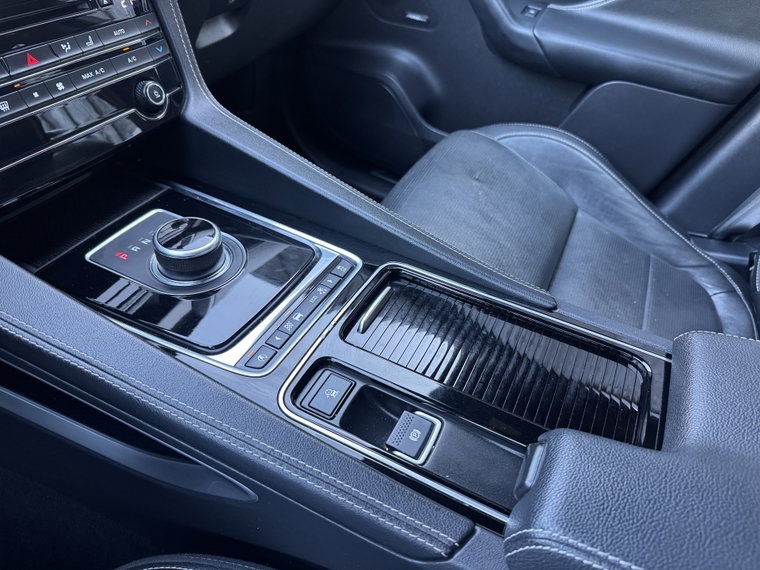 Vehicle Image 50