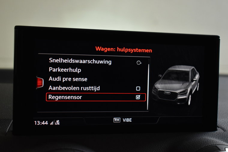 Vehicle Image 37