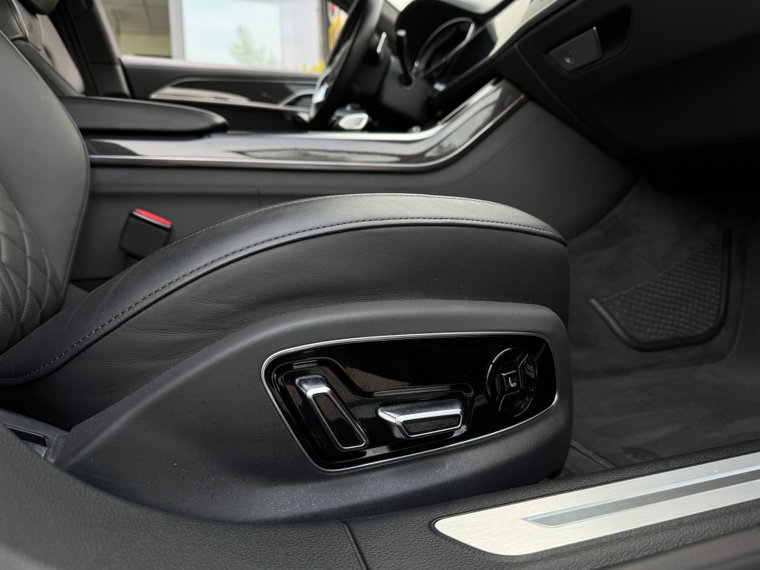 Vehicle Image 40
