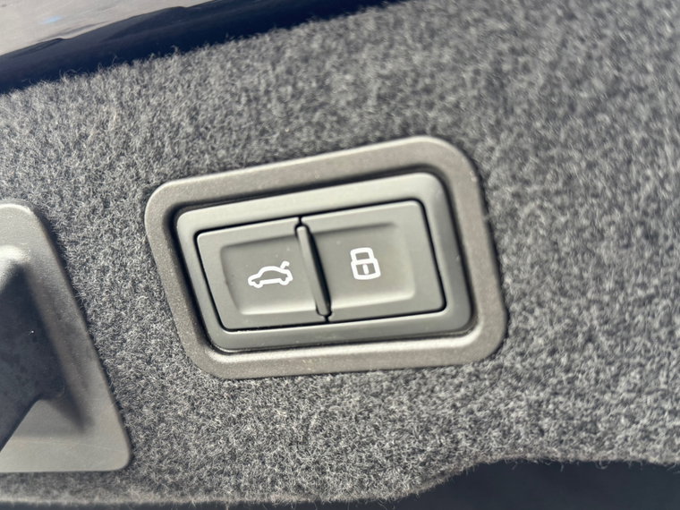Vehicle Image 50