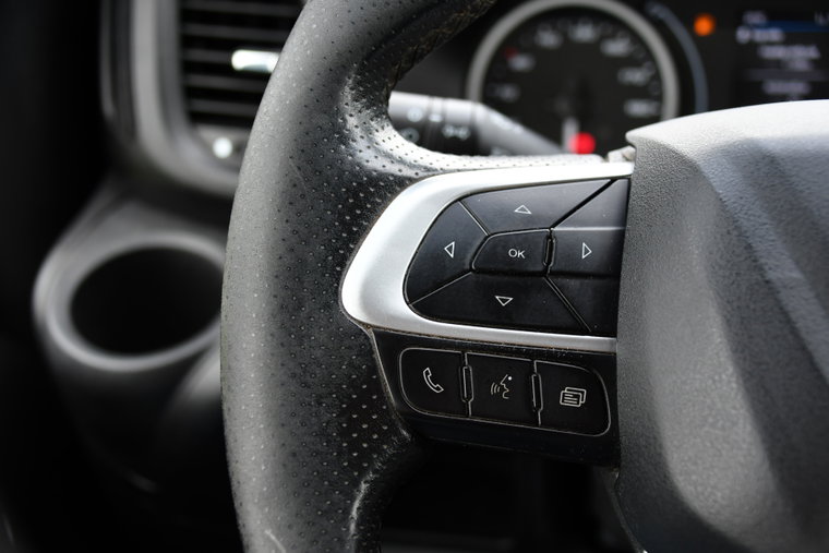 Vehicle Image 14