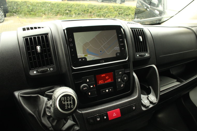 Vehicle Image 24