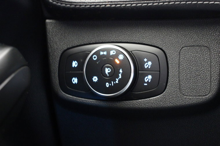 Vehicle Image 31