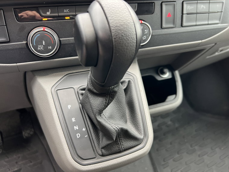 Vehicle Image 26