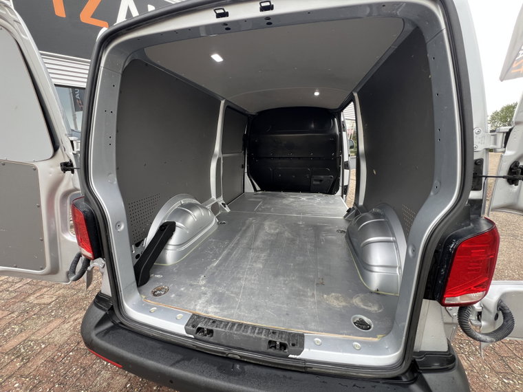 Vehicle Image 39