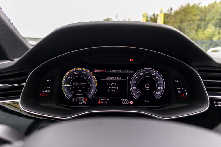 Vehicle Image 30