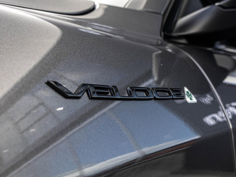 Vehicle Image 40