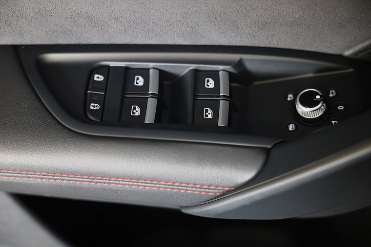 Vehicle Image 27