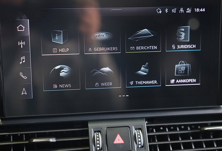 Vehicle Image 36