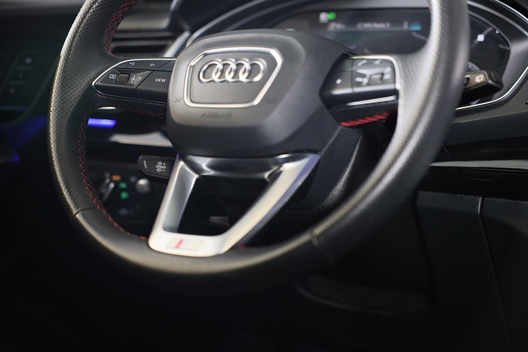 Vehicle Image 39